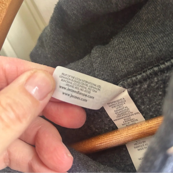 EUC Girl Scout hoodie “S’more than just a moment” graphic -navy hoodie size  M - Picture 6 of 10